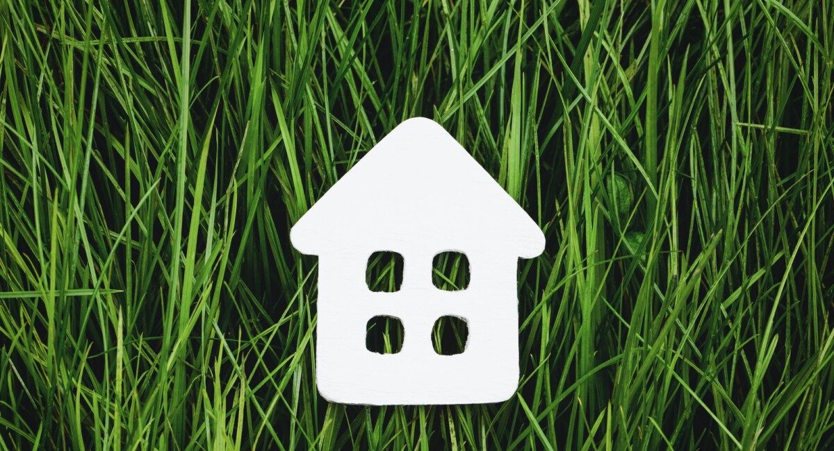 Sustainable Real Estate: Trends in Green Building and Eco-Friendly Practices